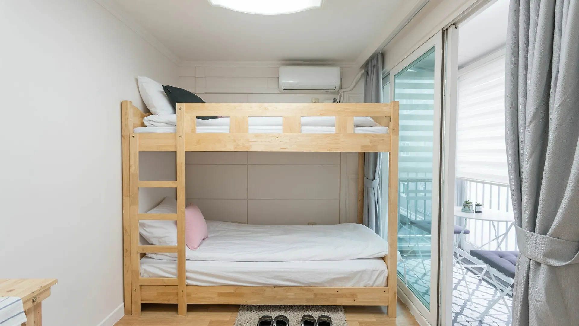 Отель Mono House Hongdae 2 Сеул